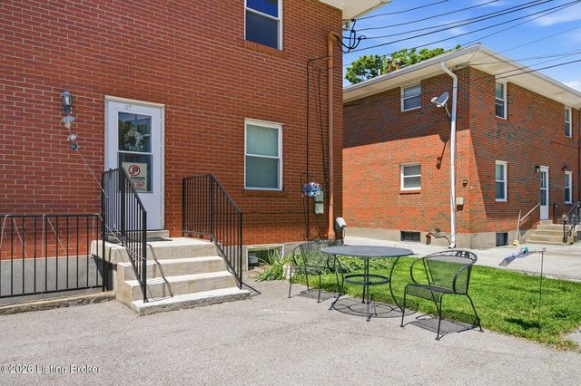 119 McArthur Dr, Louisville, KY 40207