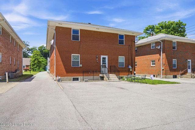 119 McArthur Dr, Louisville, KY 40207