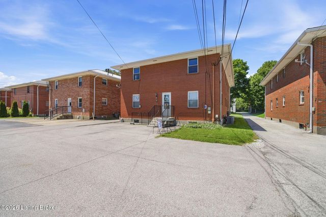 119 McArthur Dr, Louisville, KY 40207