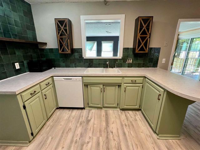 407 NW 71st St, Lawton, OK 73505