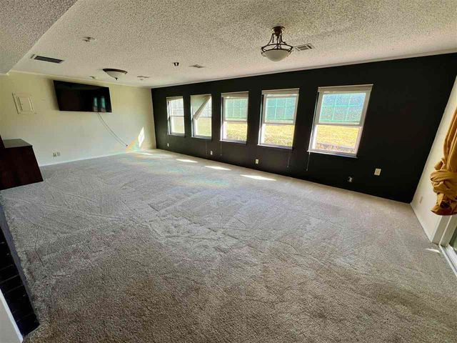 407 NW 71st St, Lawton, OK 73505