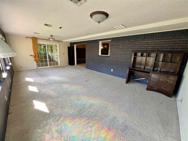 407 NW 71st St, Lawton, OK 73505