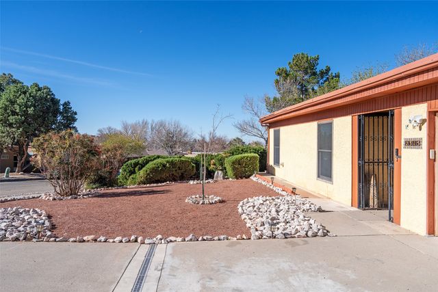 2315 Madre Drive NE, Albuquerque, NM 87112