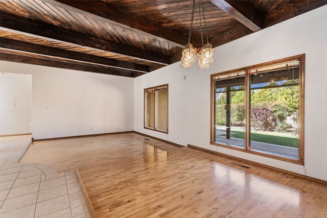 2315 Madre Drive NE, Albuquerque, NM 87112