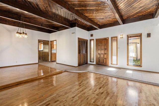 2315 Madre Drive NE, Albuquerque, NM 87112