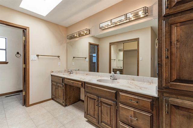 2315 Madre Drive NE, Albuquerque, NM 87112