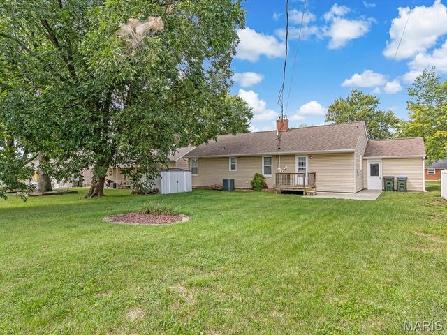 218 W Liberty Street, Columbia, IL 62236