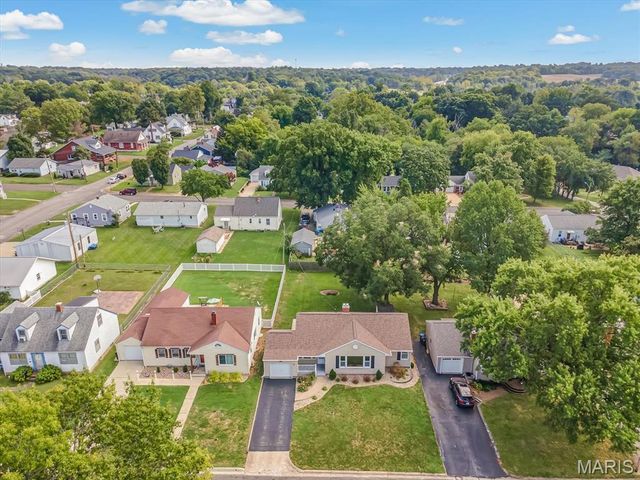 218 W Liberty Street, Columbia, IL 62236