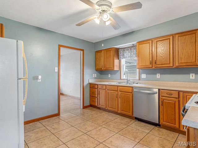 218 W Liberty Street, Columbia, IL 62236