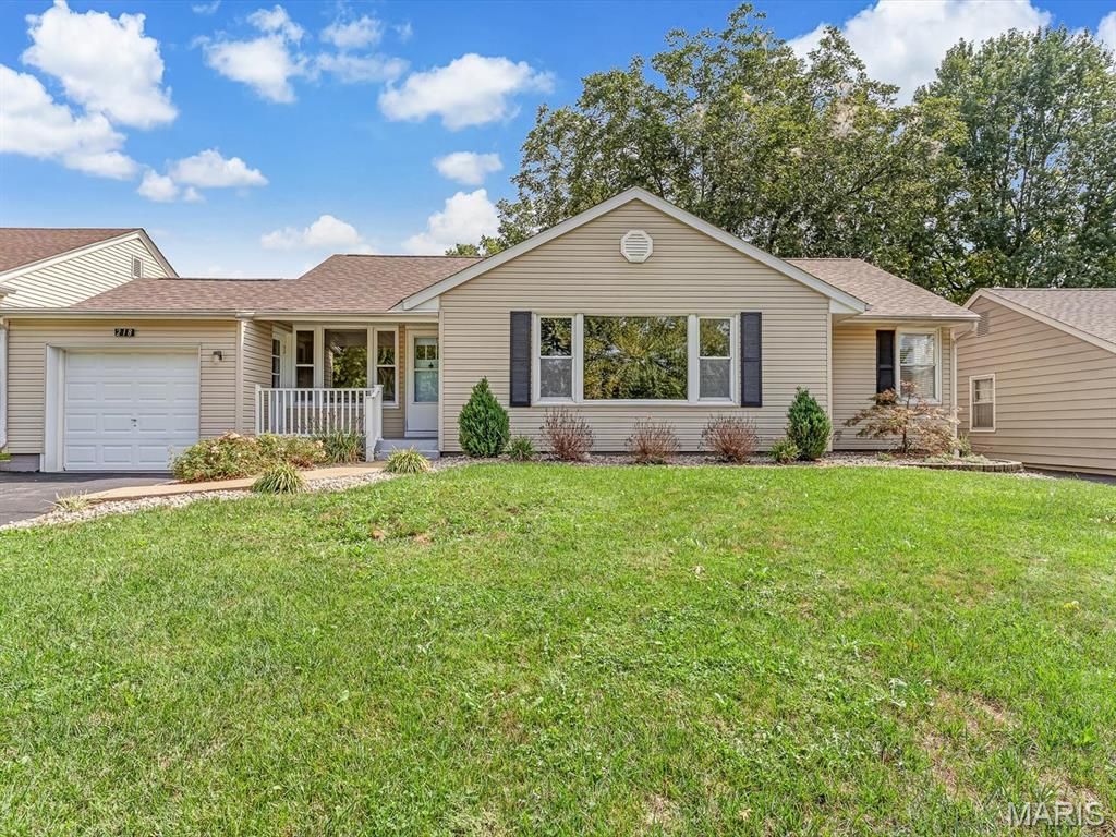 218 W Liberty Street, Columbia, IL 62236