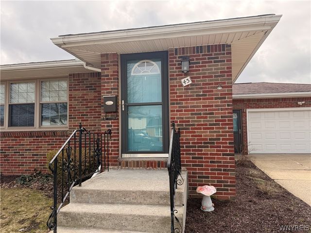 43 Marilyn Drive, West Seneca, NY 14224