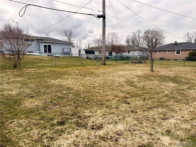 43 Marilyn Drive, West Seneca, NY 14224