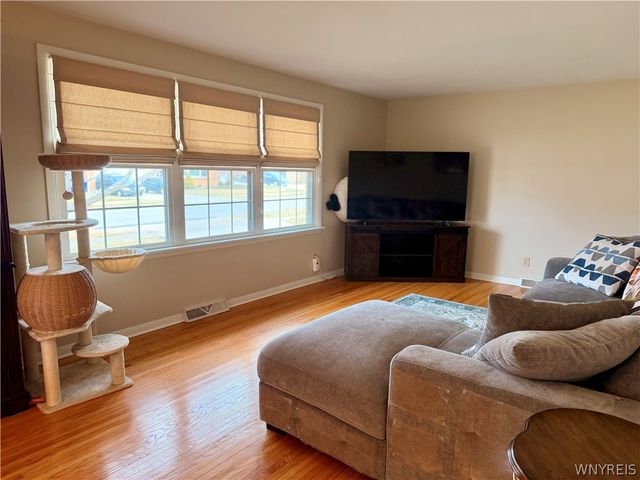 43 Marilyn Drive, West Seneca, NY 14224