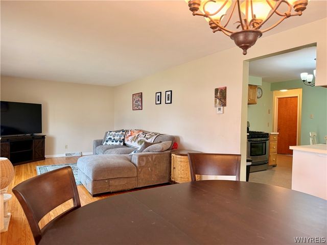 43 Marilyn Drive, West Seneca, NY 14224