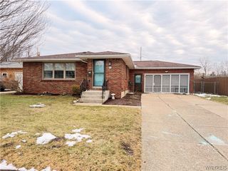 43 Marilyn Drive, West Seneca, NY 14224