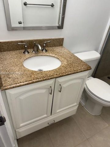 4521 NE 21st Ave 3, Fort Lauderdale, FL 33308