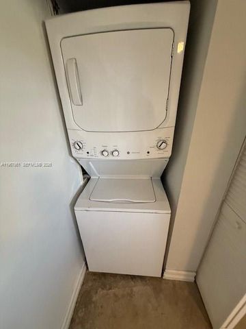 4521 NE 21st Ave 3, Fort Lauderdale, FL 33308