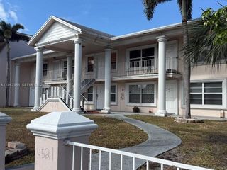 4521 NE 21st Ave 3, Fort Lauderdale, FL 33308