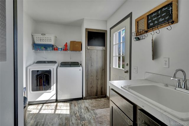 7376 CAPAC Road, Yale, MI 48097