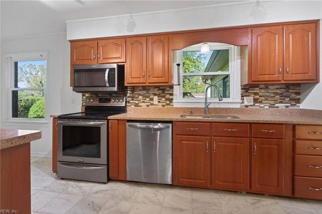 509 Timberneck CT, Hampton, VA 23663