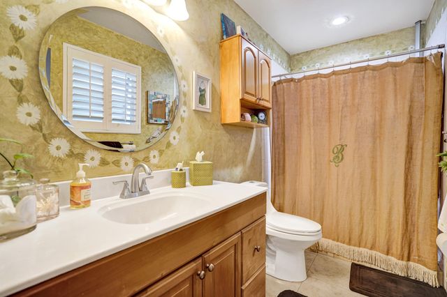 2117 NE 62nd Court, Fort Lauderdale, FL 33308