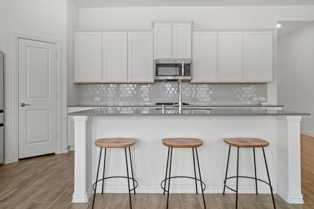 1152 Canuela Way, Justin, TX 76247