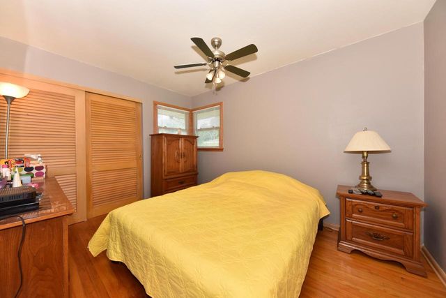 8136 W Clovernook STREET, Milwaukee, WI 53223