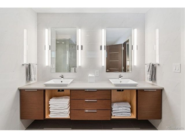 675 Reed St, Lakewood, CO 80214