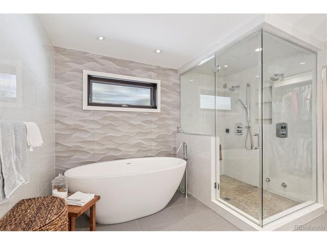 675 Reed St, Lakewood, CO 80214