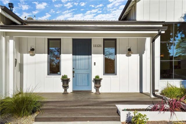 11121 Valley Spring Lane, North Hollywood, CA 91602