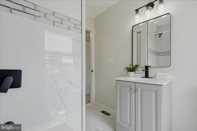 1626 GRAY HAVEN CT, Dundalk, MD 21222