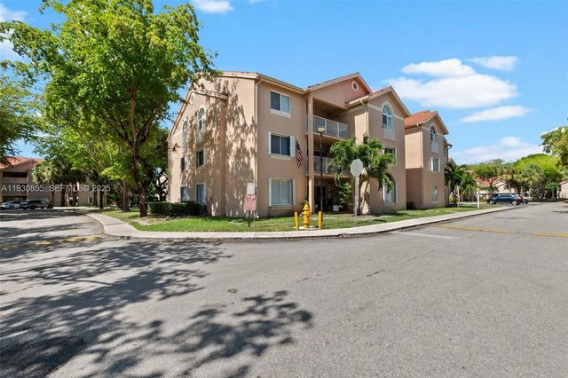 15770 SW 104th Ter 301, Miami, FL 33196