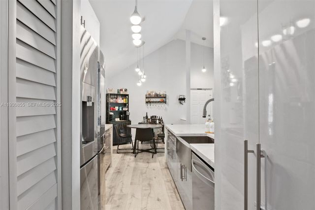 15770 SW 104th Ter 301, Miami, FL 33196