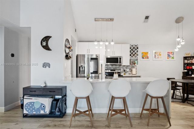 15770 SW 104th Ter 301, Miami, FL 33196