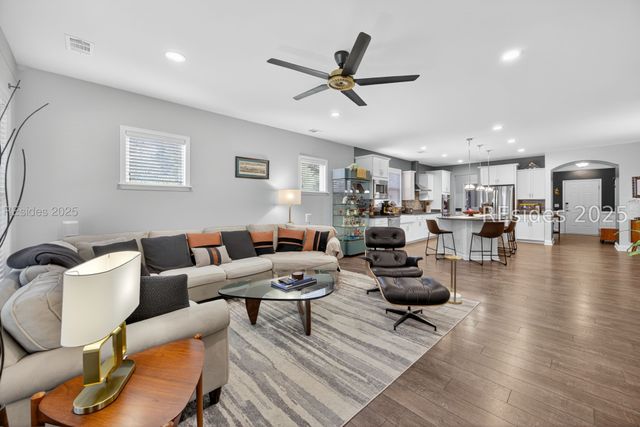 2 Bainbridge Way, Bluffton, SC 29910