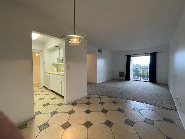 1601 S Flagler Drive 303-o, West Palm Beach, FL 33401