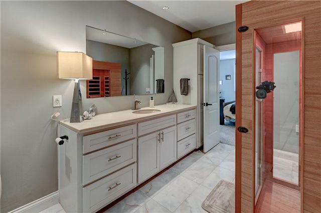 5307 W 124th Court, Leawood, KS 66209