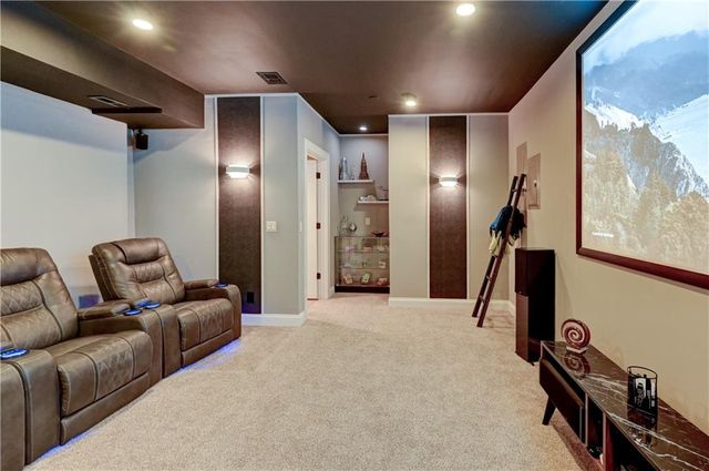 5307 W 124th Court, Leawood, KS 66209