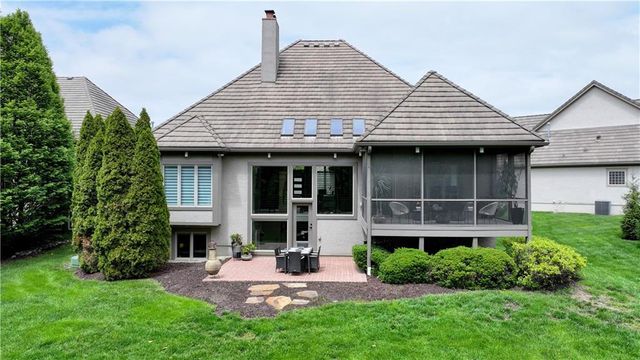 5307 W 124th Court, Leawood, KS 66209