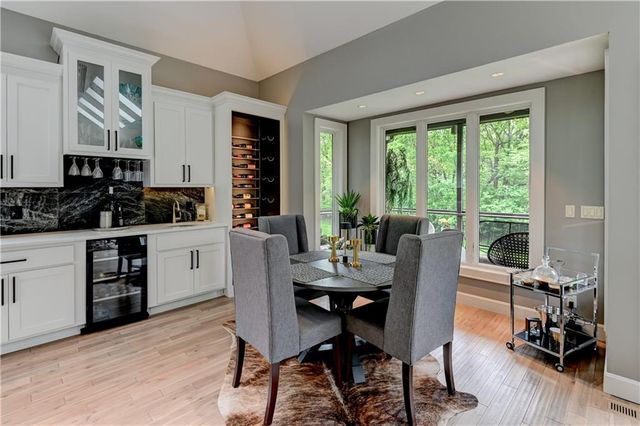5307 W 124th Court, Leawood, KS 66209