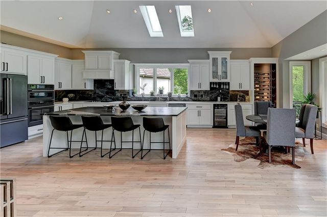 5307 W 124th Court, Leawood, KS 66209