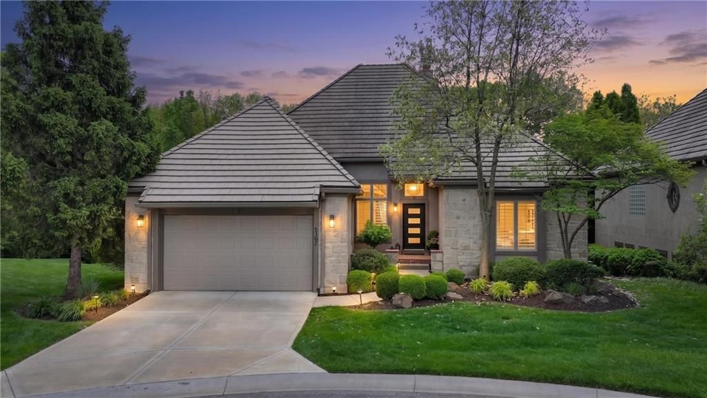 5307 W 124th Court, Leawood, KS 66209