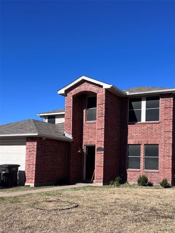 512 Magdalen Avenue, Fort Worth, TX 76036