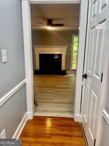 10 E huntington place drive Drive, Sandy Springs, GA 30350