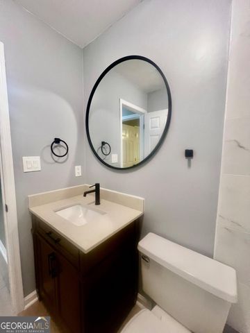 10 E huntington place drive Drive, Sandy Springs, GA 30350