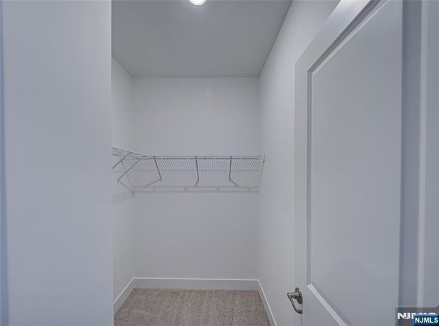 63 Veterans Way 426, Morris Plains Borough, NJ 07950