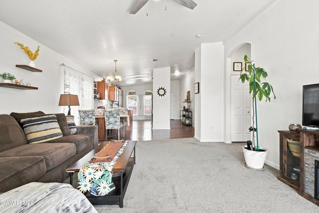 2416 Sunset Ridge Drive, Rosamond, CA 93560
