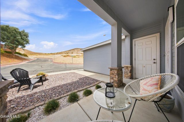 2416 Sunset Ridge Drive, Rosamond, CA 93560