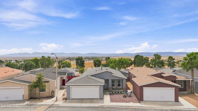 2416 Sunset Ridge Drive, Rosamond, CA 93560
