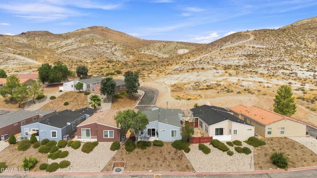 2416 Sunset Ridge Drive, Rosamond, CA 93560